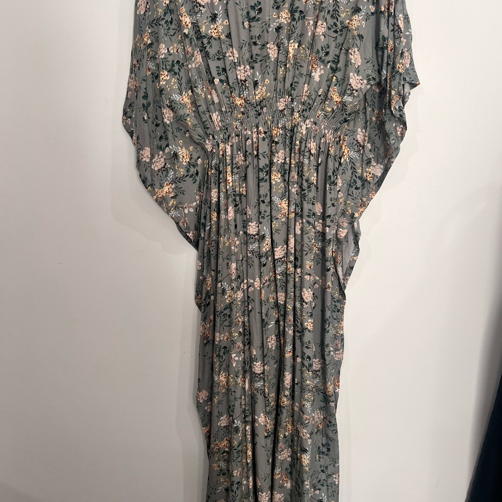 NATURAL LIFE Sanibel island caftan sage green Women’s SIZE Medium - Picture 5 of 9